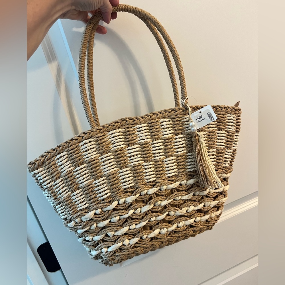 Straw Tan & WhiteWoven Tote Bag
